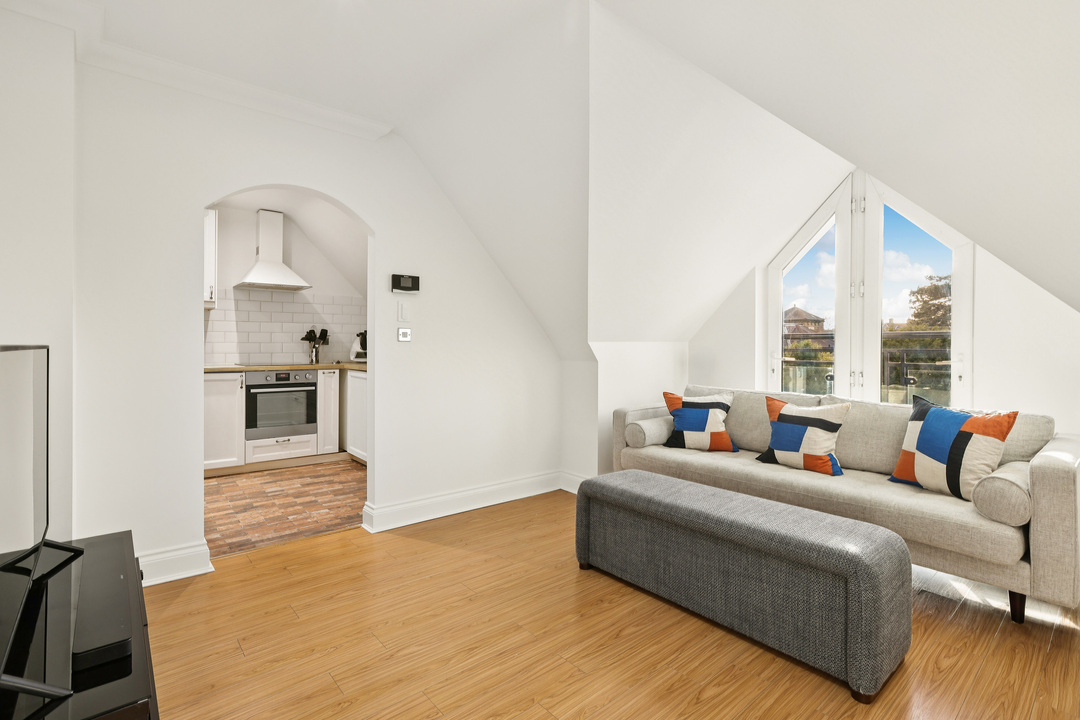 2 bed apartment for sale in Castlebar Park, Ealing, London, W5  - Property Image 6