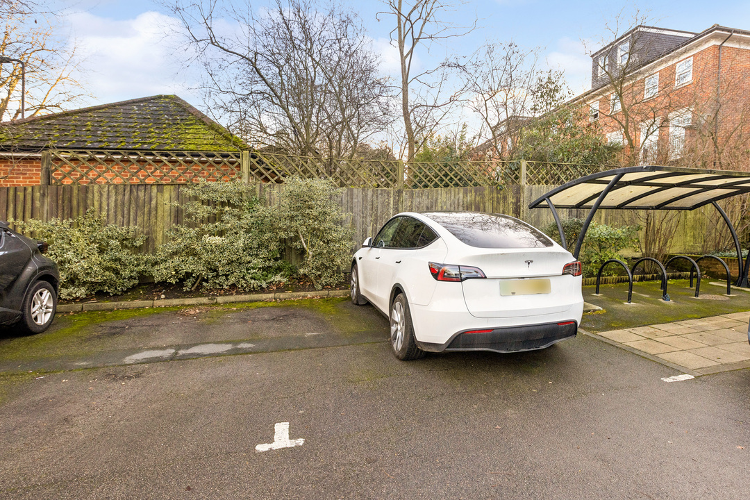 2 bed apartment for sale in Castlebar Park, Ealing, London, W5  - Property Image 19