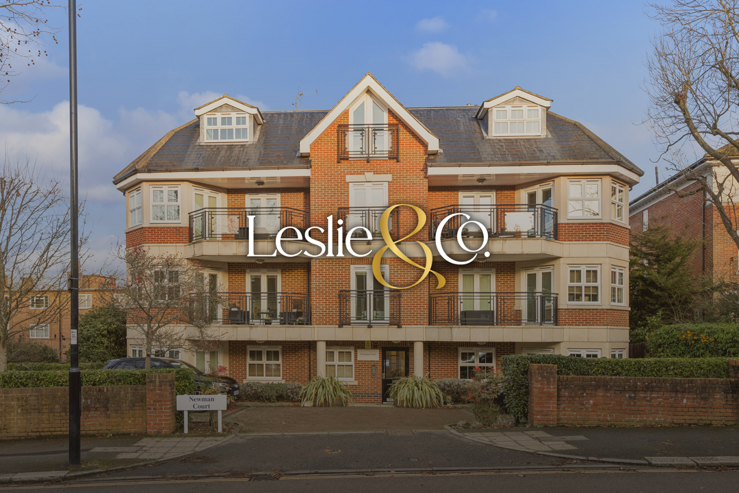 2 bed apartment for sale in Castlebar Park, Ealing, London, W5 - Property Image 1