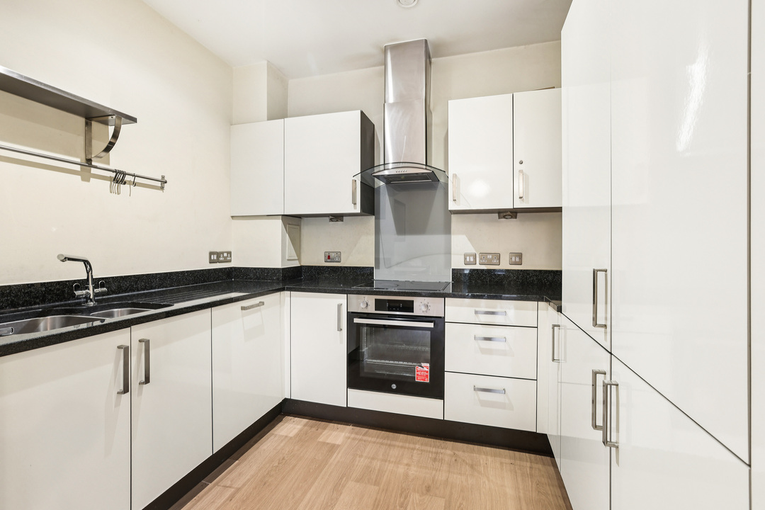 1 bed apartment to rent in Bollo Lane, Chiswick, London, W4
