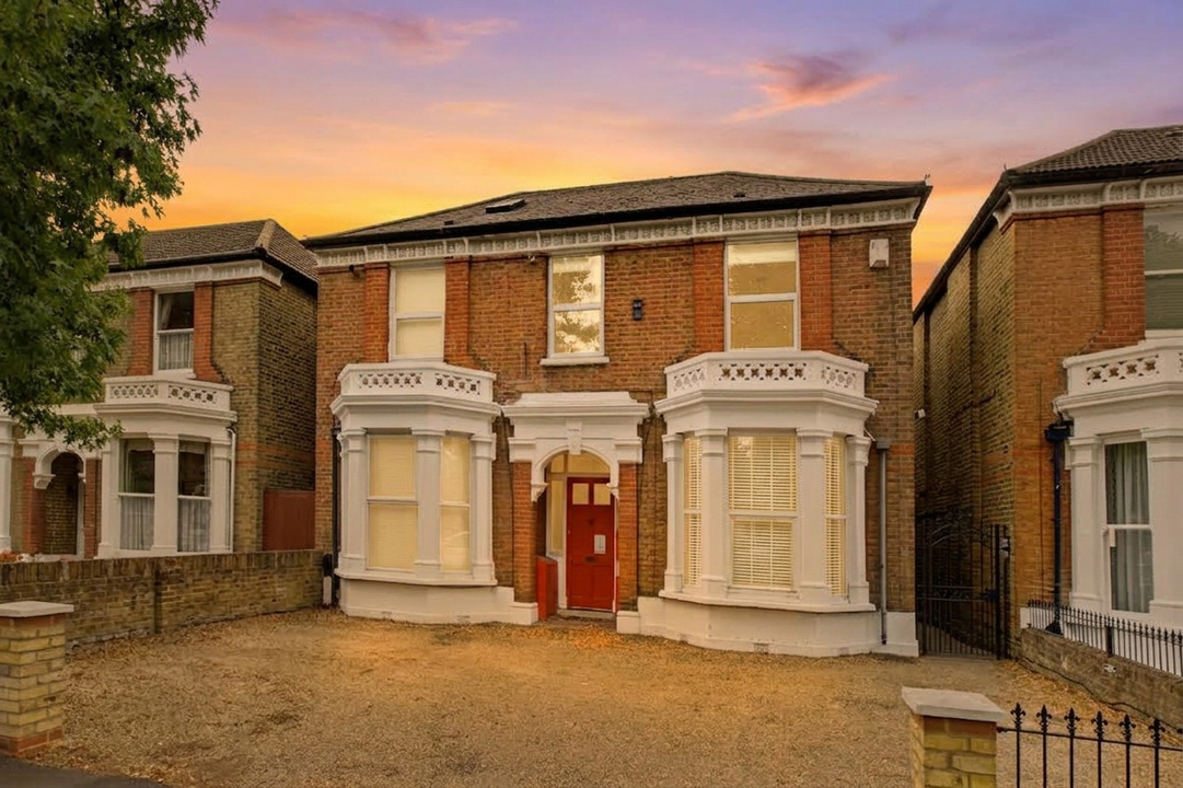 2 bed apartment for sale in Gordon Road, Ealing, London, W5  - Property Image 20