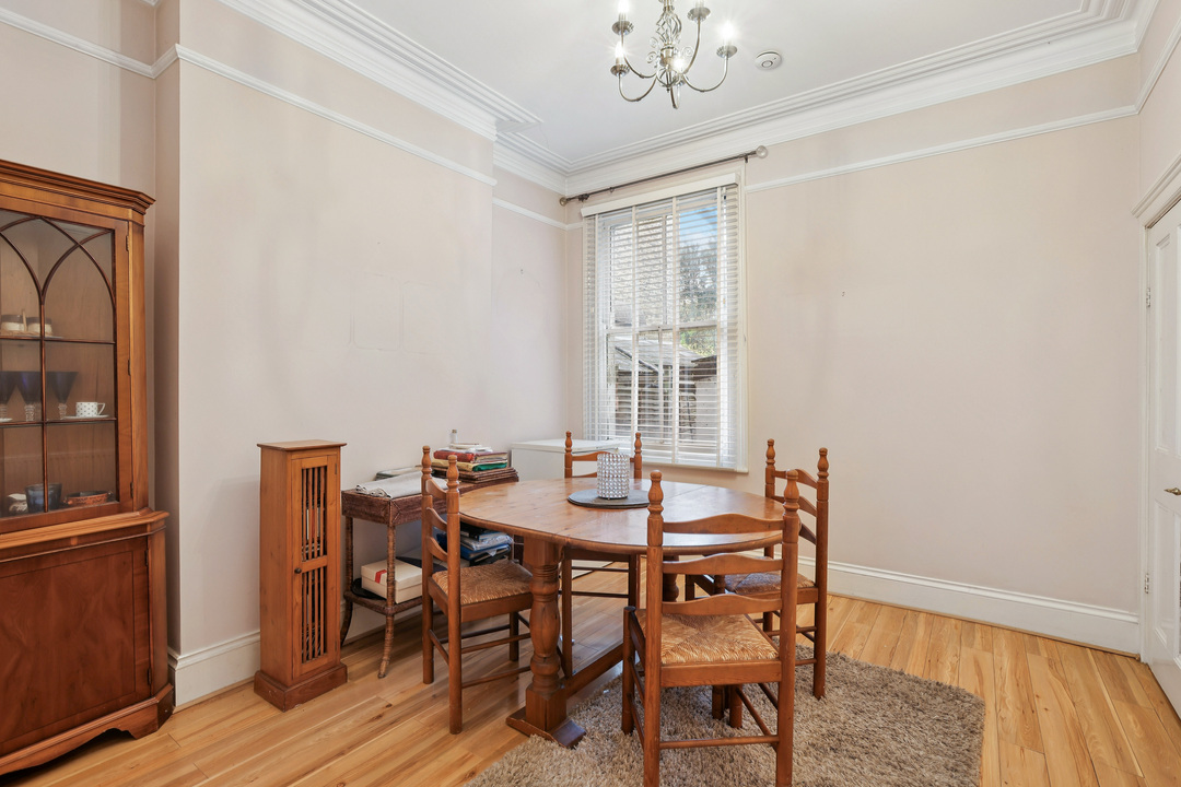 1 bed apartment for sale in Bradley Gardens, Ealing, London, W13  - Property Image 8