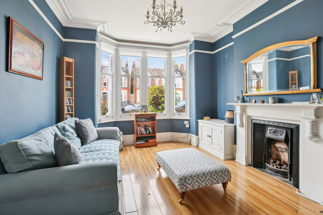 1 bed apartment for sale in Bradley Gardens, Ealing, London, W13 - Property Image 1