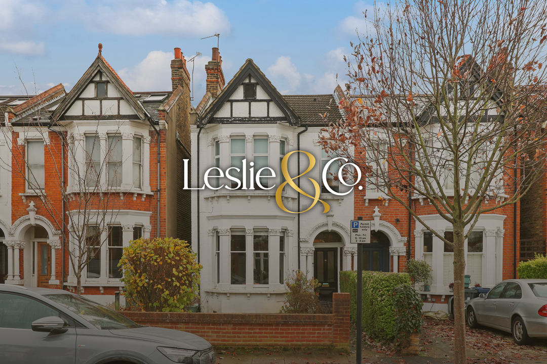1 bed apartment for sale in Bradley Gardens, Ealing, London, W13 - Property Image 1