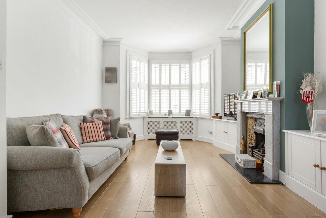 3 bed terraced house for sale in Wilton Avenue, Chiswick, London, W4  - Property Image 5