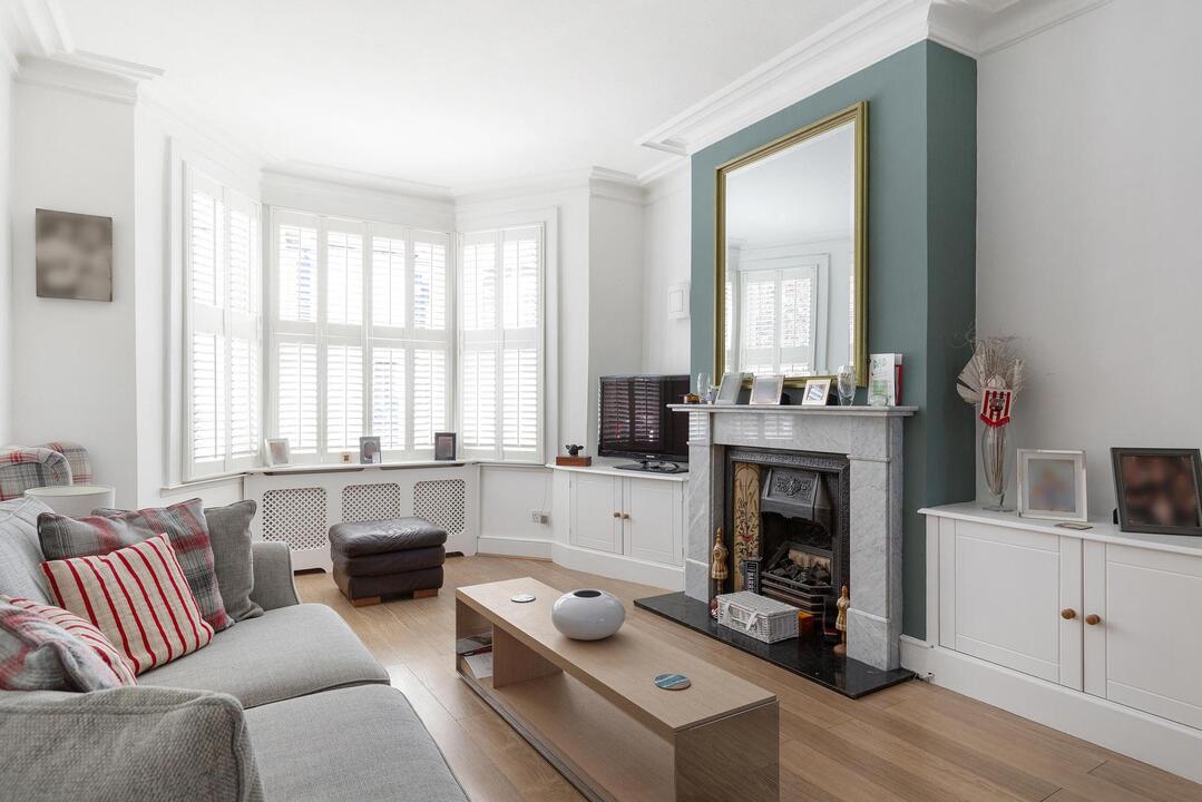 3 bed terraced house for sale in Wilton Avenue, Chiswick, London, W4  - Property Image 2