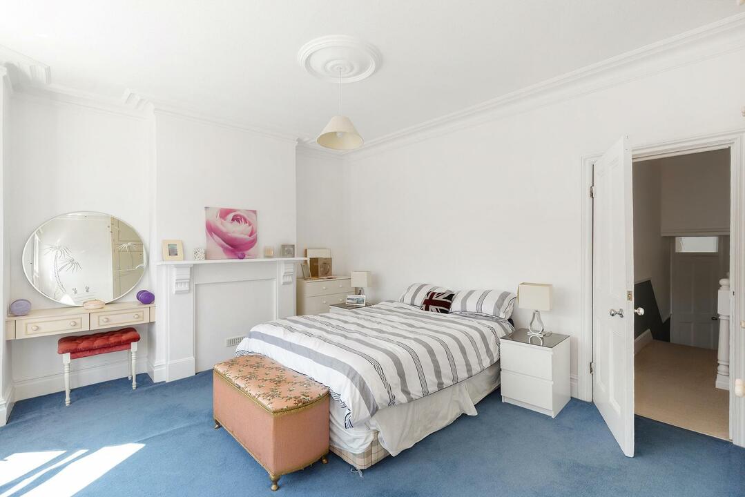 3 bed terraced house for sale in Wilton Avenue, Chiswick, London, W4  - Property Image 15