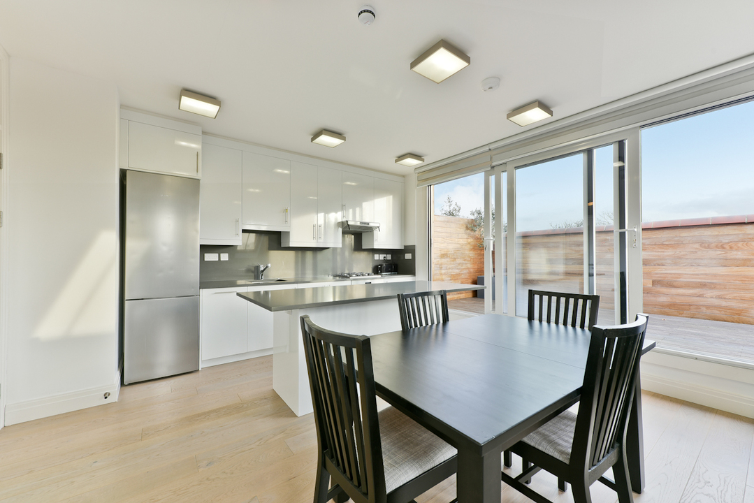 2 bed apartment to rent in Elm Avenue, Ealing, London, W5  - Property Image 6