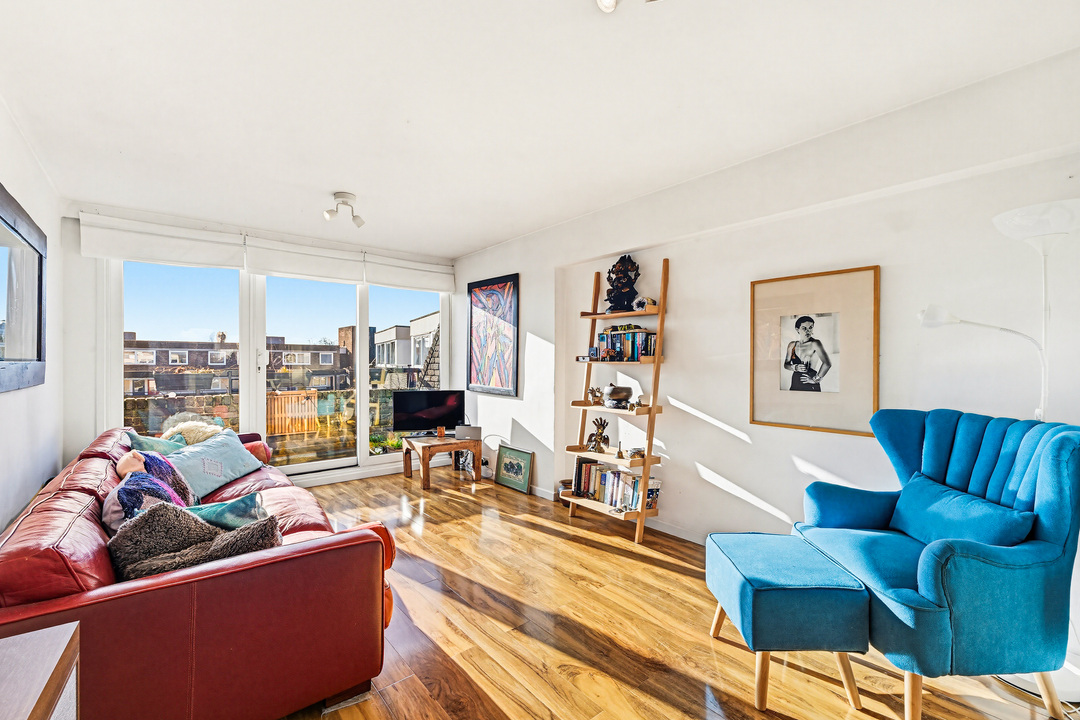 2 bed apartment to rent in Numa Court, Justin Close, Brentford, London, TW8 - Property Image 1