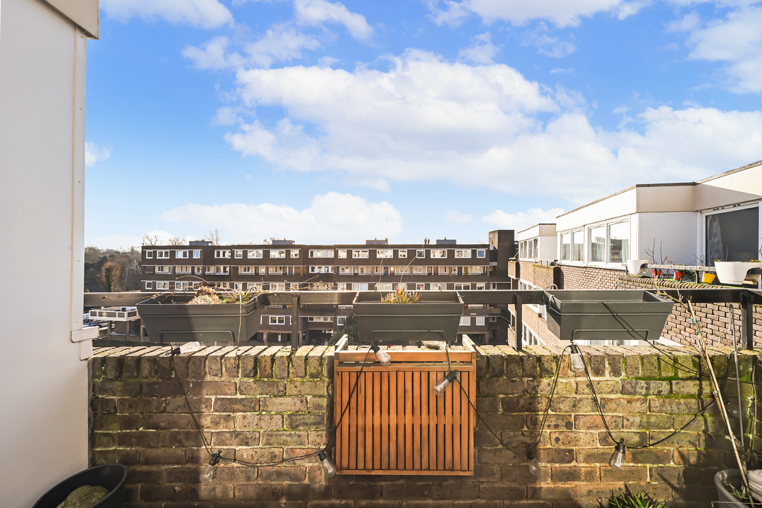 2 bed apartment to rent in Numa Court, Justin Close, Brentford, London, TW8  - Property Image 7