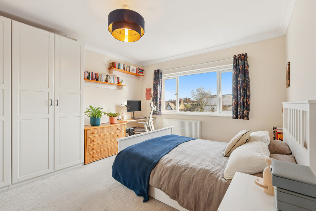 2 bed apartment for sale in Argyle Road, Ealing, London, W13  - Property Image 5