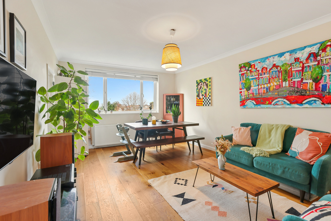 2 bed apartment for sale in Argyle Road, Ealing, London, W13  - Property Image 2