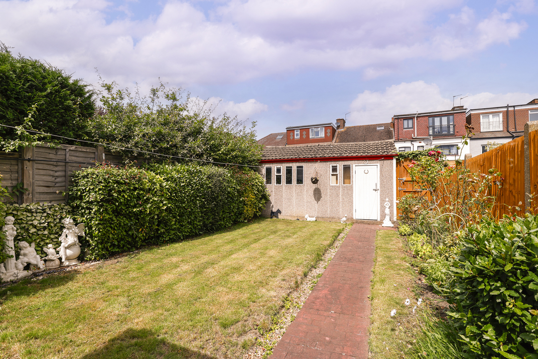 3 bed terraced house for sale in Cecil Road, Acton, London, W3  - Property Image 5