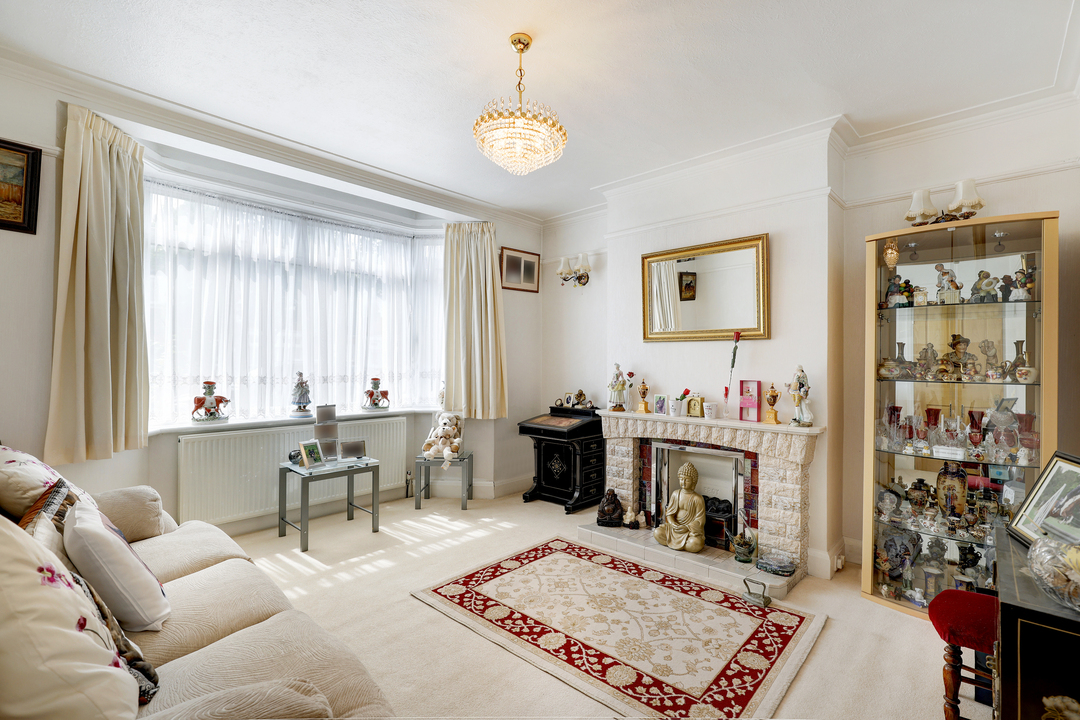 3 bed terraced house for sale in Cecil Road, Acton, London, W3  - Property Image 2