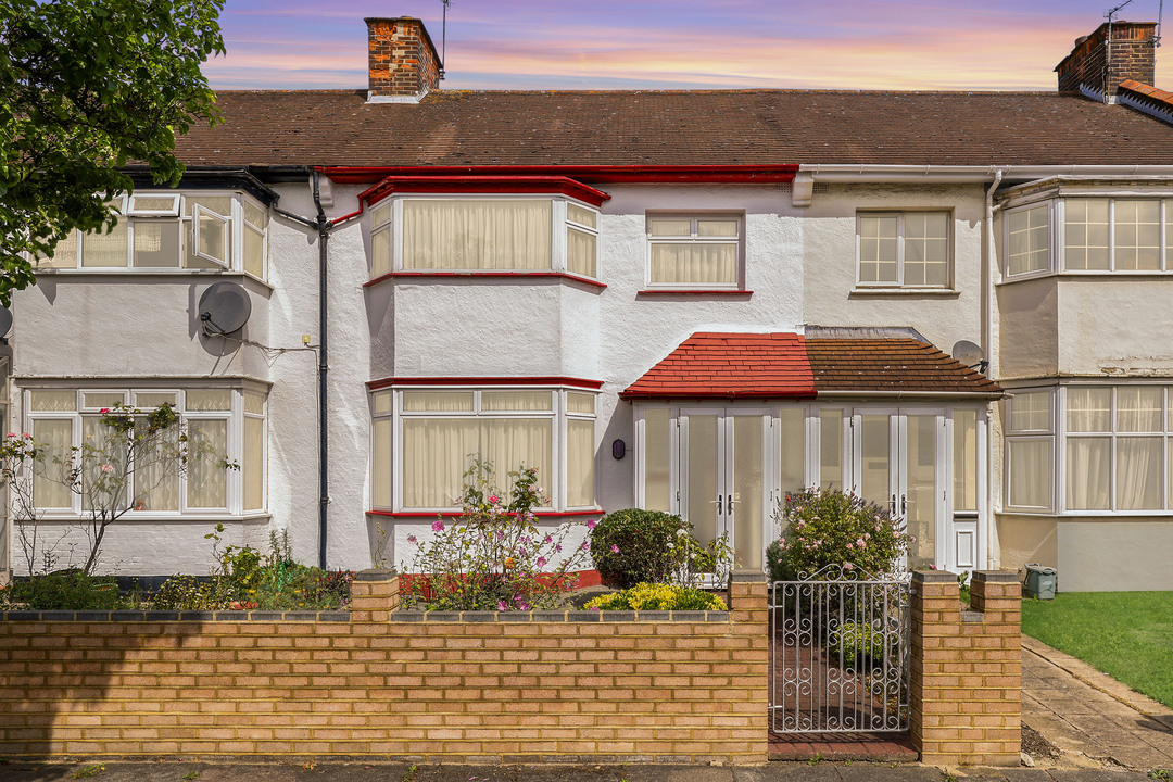 3 bed terraced house for sale in Cecil Road, Acton, London, W3  - Property Image 1
