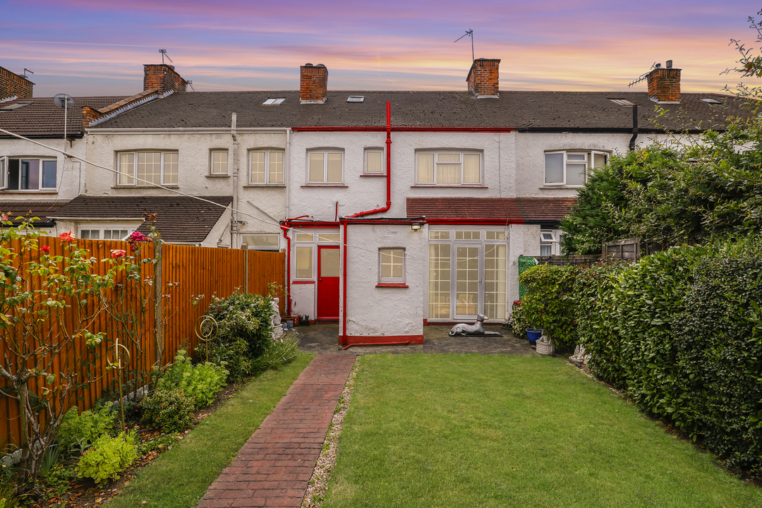 3 bed terraced house for sale in Cecil Road, Acton, London, W3  - Property Image 3