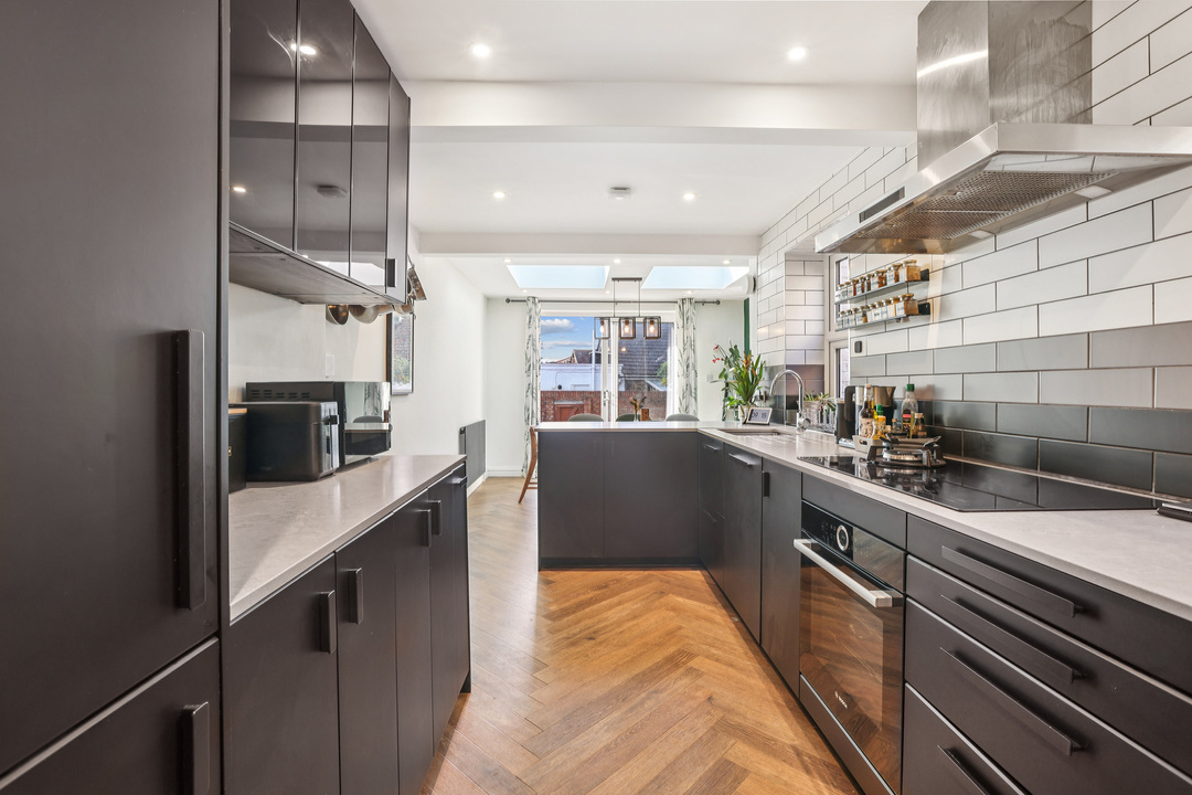 3 bed terraced house for sale in Alexandria Road, Ealing, London, W13  - Property Image 4