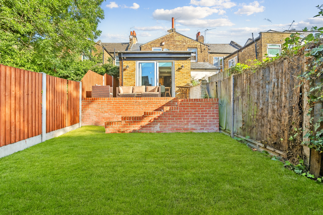 3 bed terraced house for sale in Alexandria Road, Ealing, London, W13  - Property Image 18