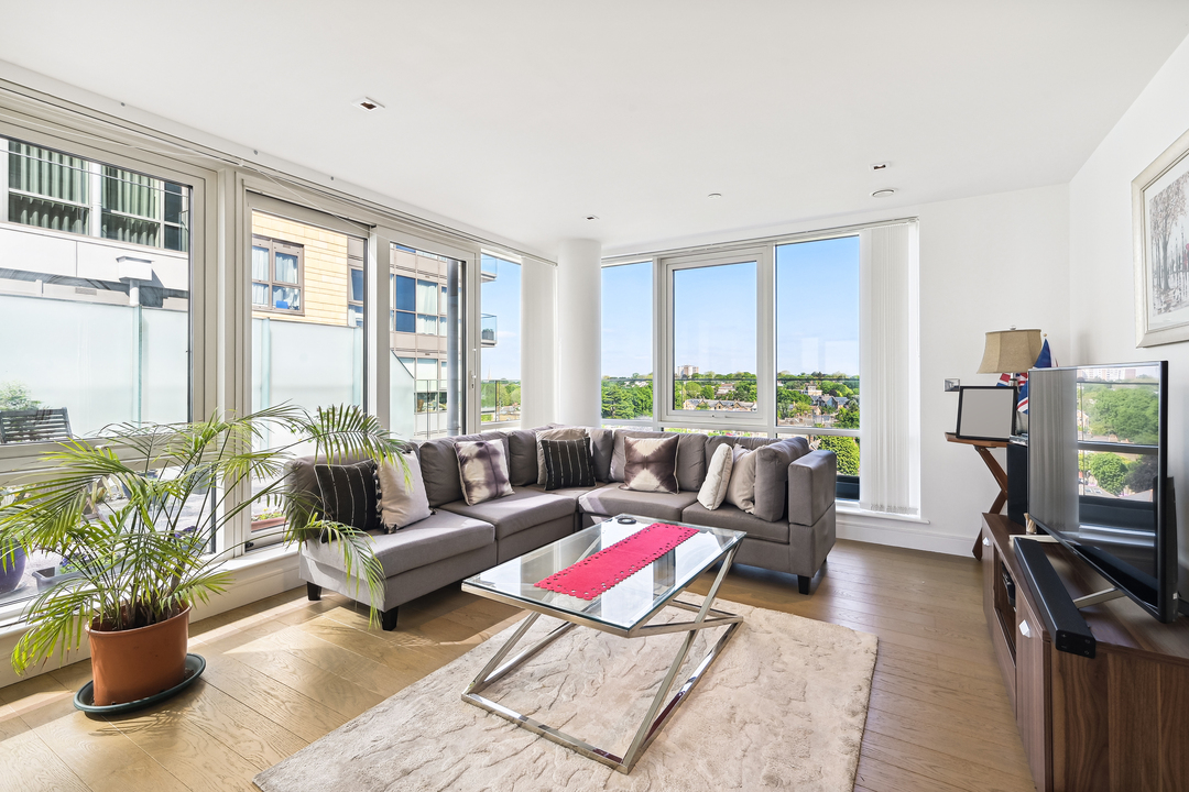 3 bed apartment for sale in Dashwood House, Dickens Yard, London, W5 - Property Image 1