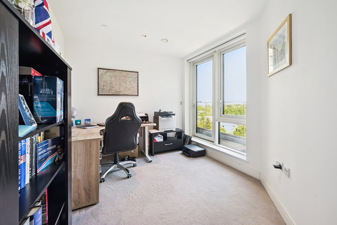 3 bed apartment for sale in Dashwood House, Dickens Yard, London, W5  - Property Image 13