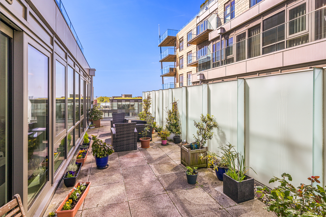 3 bed apartment for sale in Dashwood House, Dickens Yard, London, W5  - Property Image 7