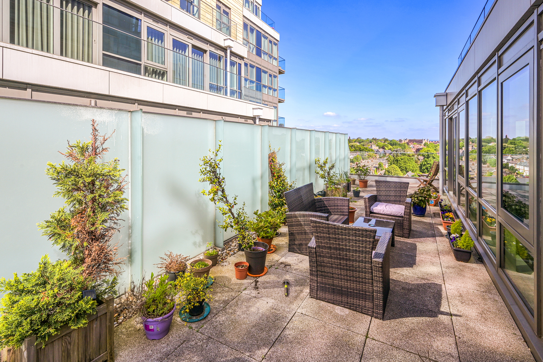 3 bed apartment for sale in Dashwood House, Dickens Yard, London, W5  - Property Image 16