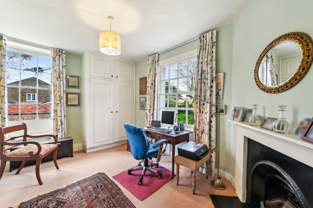 5 bed detached house for sale in The Cedars, The Butts, Upper Butts, Brentford, TW8  - Property Image 18