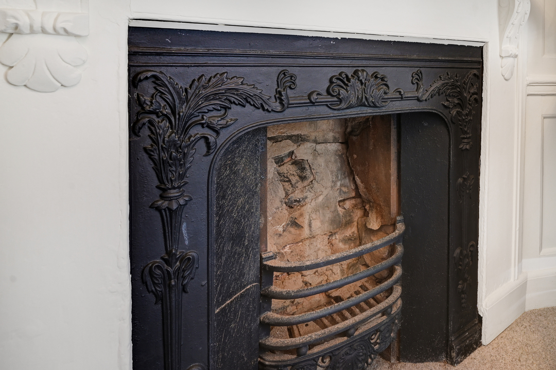 5 bed detached house for sale in The Cedars, The Butts, Upper Butts, Brentford, TW8  - Property Image 16