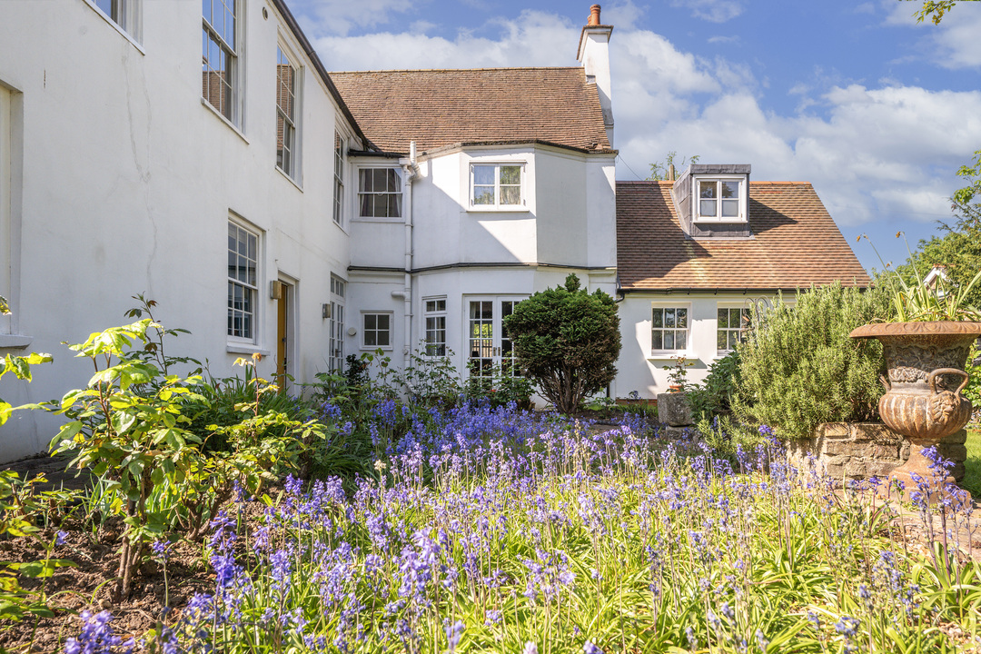 5 bed detached house for sale in The Cedars, The Butts, Upper Butts, Brentford, TW8  - Property Image 27