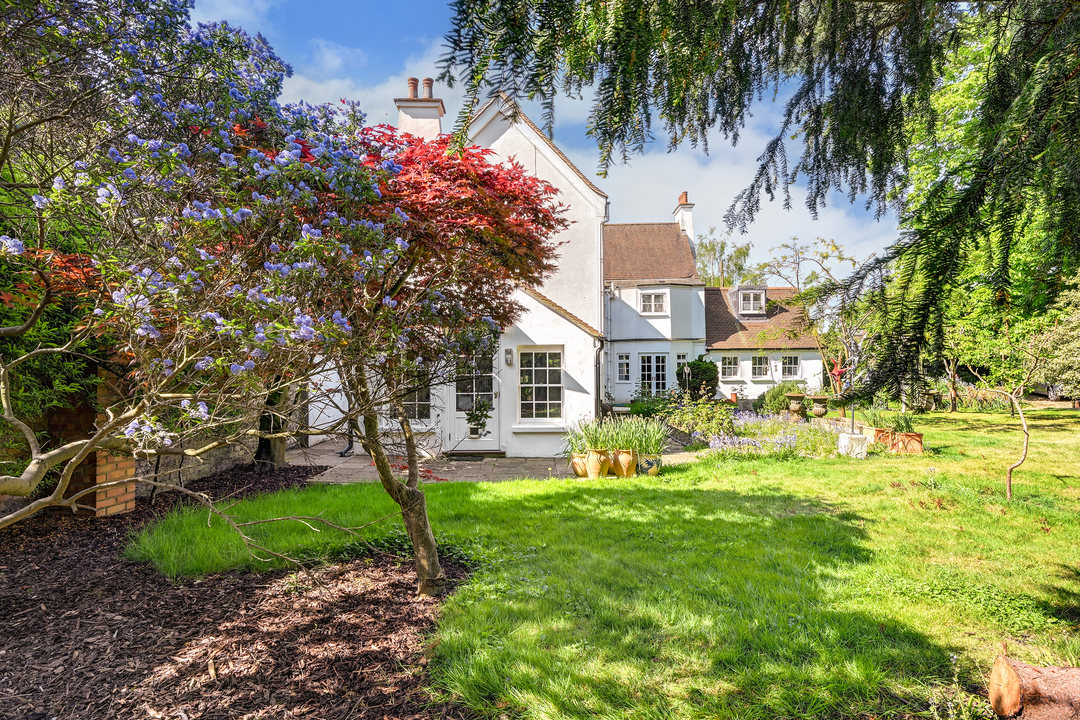 5 bed detached house for sale in The Cedars, The Butts, Upper Butts, Brentford, TW8  - Property Image 34