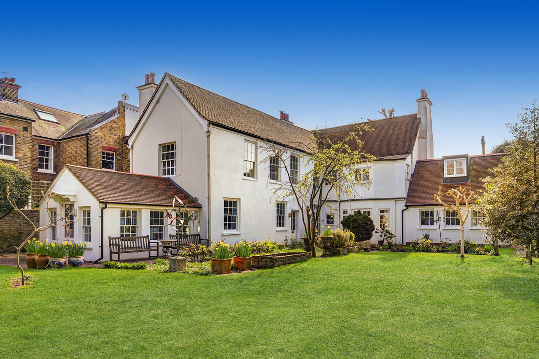 5 bed detached house for sale in The Cedars, The Butts, Upper Butts, Brentford, TW8