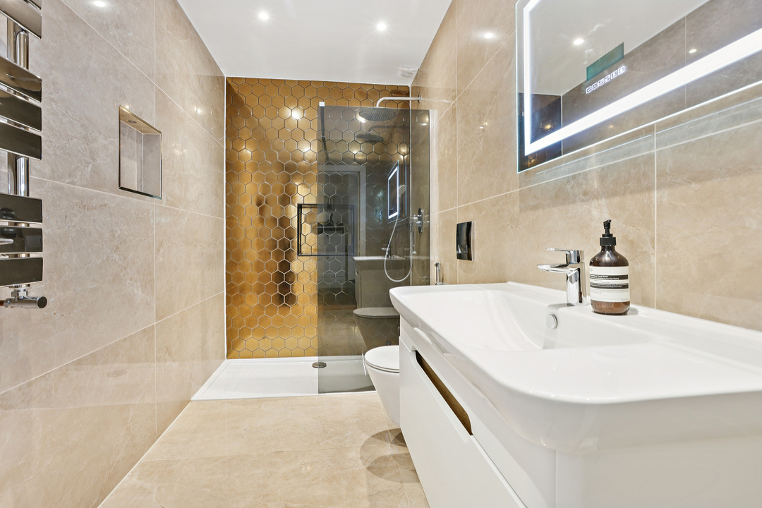 3 bed apartment for sale in Highview Road, Ealing, London, W13  - Property Image 8