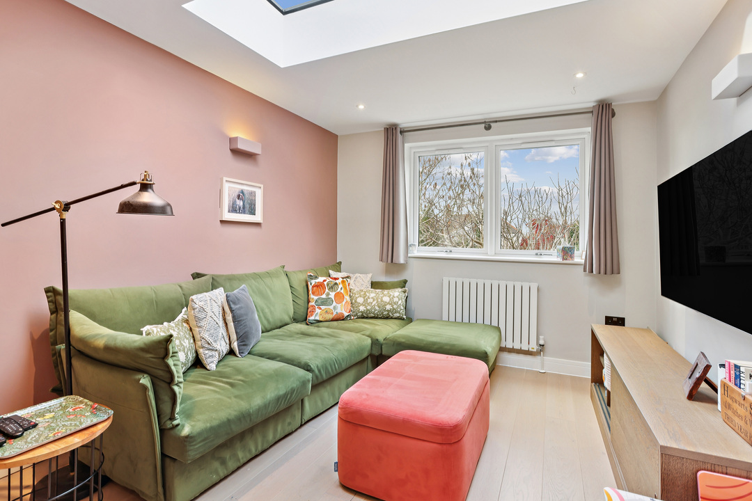 3 bed apartment for sale in Highview Road, Ealing, London, W13  - Property Image 11
