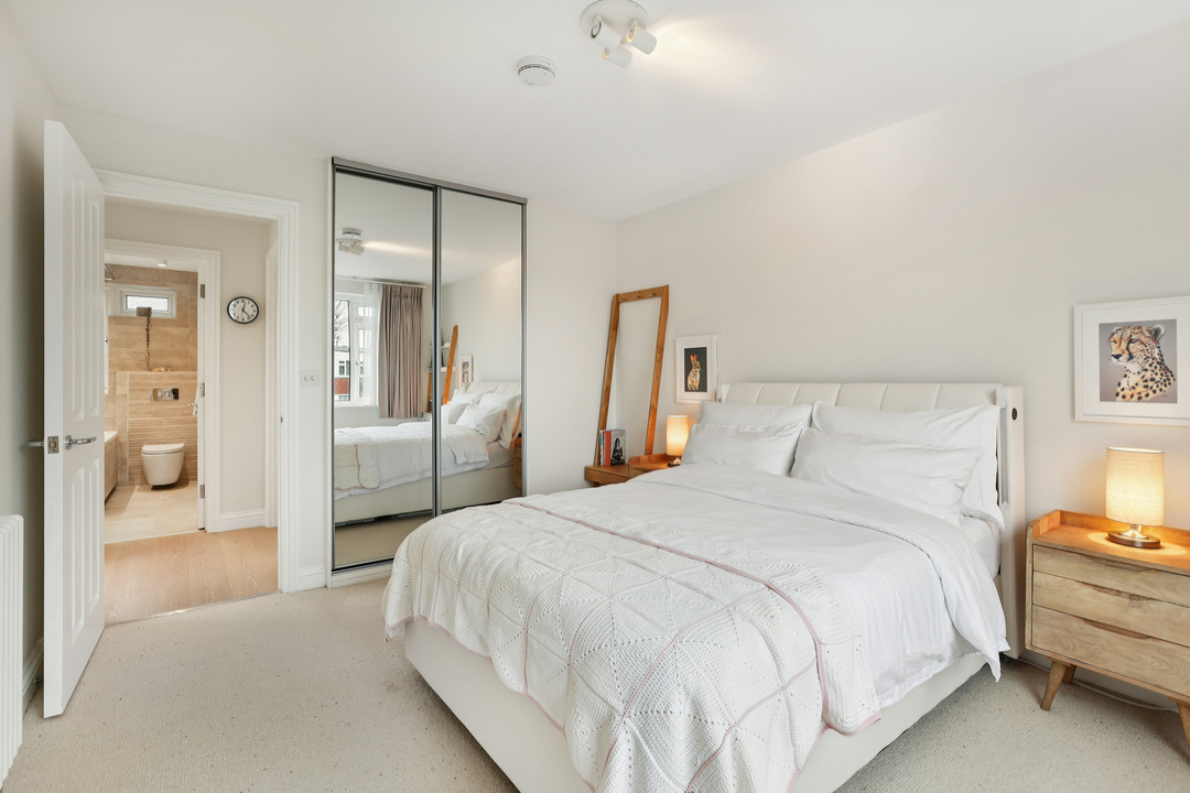 2 bed maisonette for sale in Eaton Rise, Ealing, London, W5  - Property Image 12