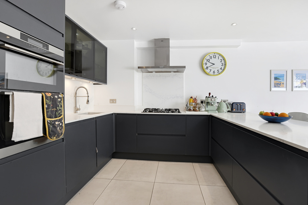 4 bed terraced house to rent in St. Stephens Road, Ealing, London, W13  - Property Image 6