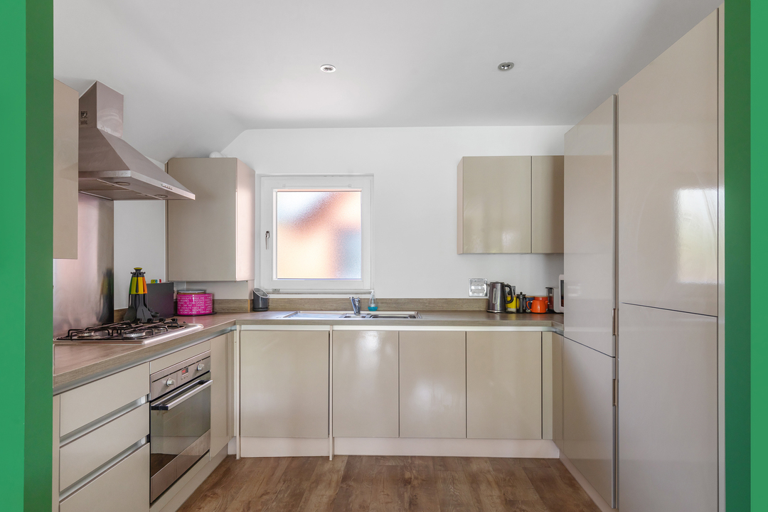 2 bed apartment for sale in Dereham House, Drayton Green, Ealing, London, W13  - Property Image 4