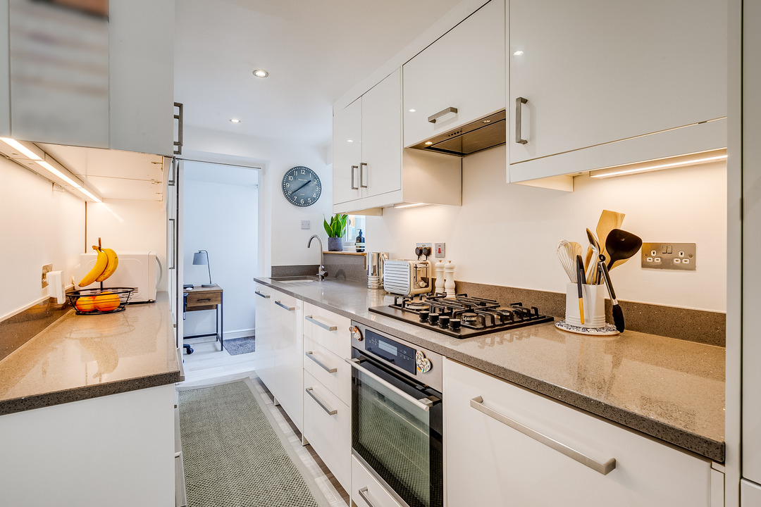 1 bed apartment for sale in Lothair Road, Ealing, London, W5  - Property Image 2