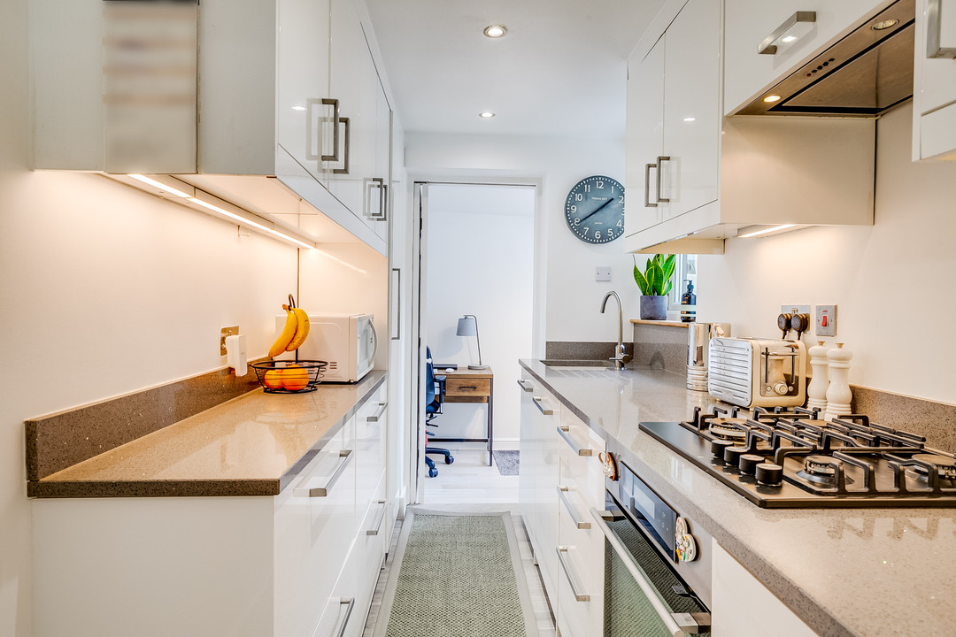 1 bed apartment for sale in Lothair Road, Ealing, London, W5  - Property Image 12