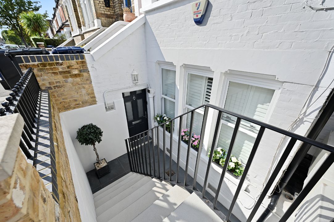 1 bed apartment for sale in Lothair Road, Ealing, London, W5  - Property Image 15