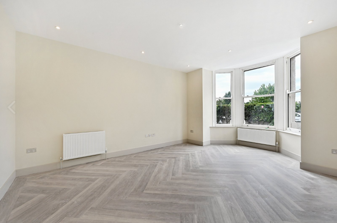 2 bed apartment for sale in Gunnersbury Avenue, Ealing, London, W5  - Property Image 7