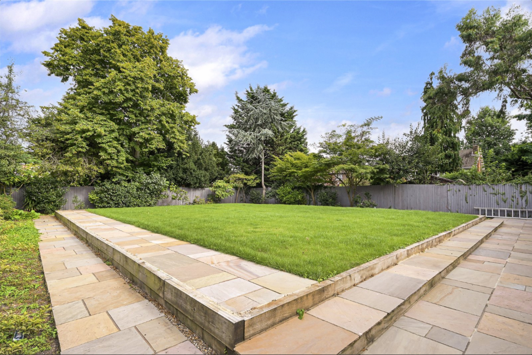 2 bed apartment for sale in Gunnersbury Avenue, Ealing, London, W5  - Property Image 8