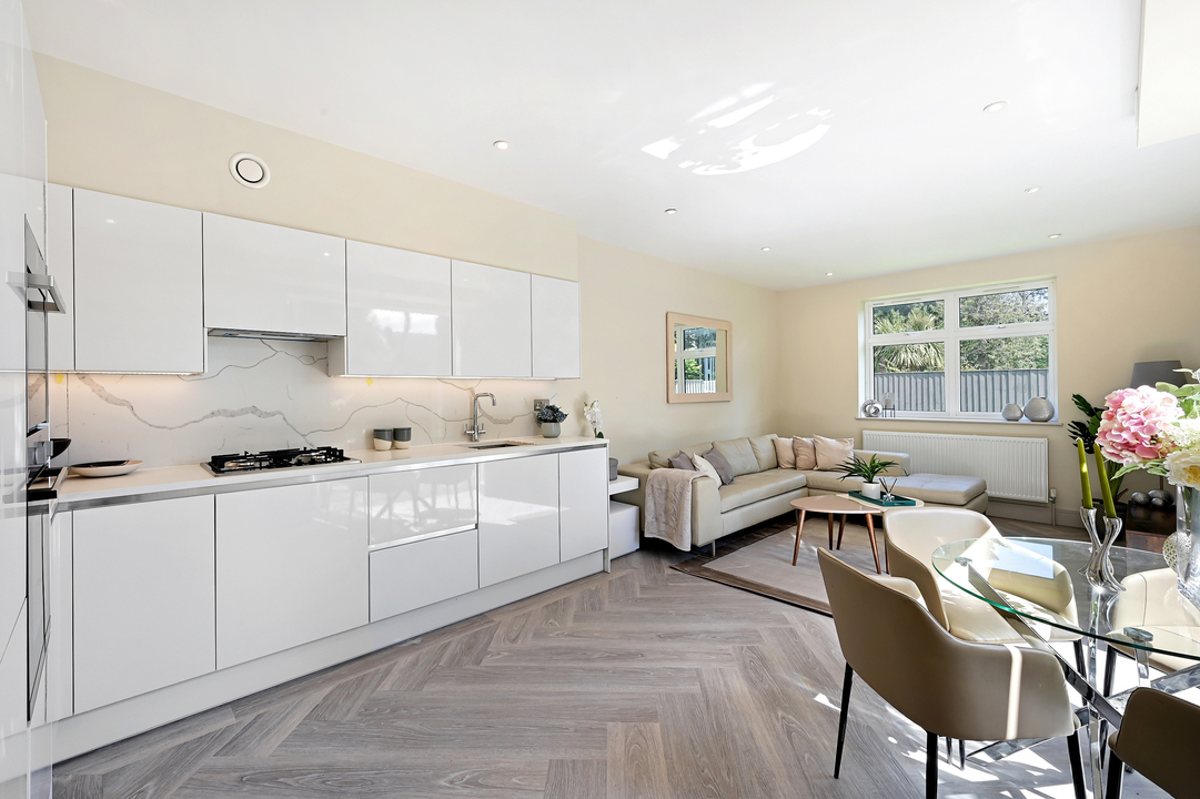 1 bed apartment for sale in Gunnersbury Avenue, Ealing Common, London, W5  - Property Image 2