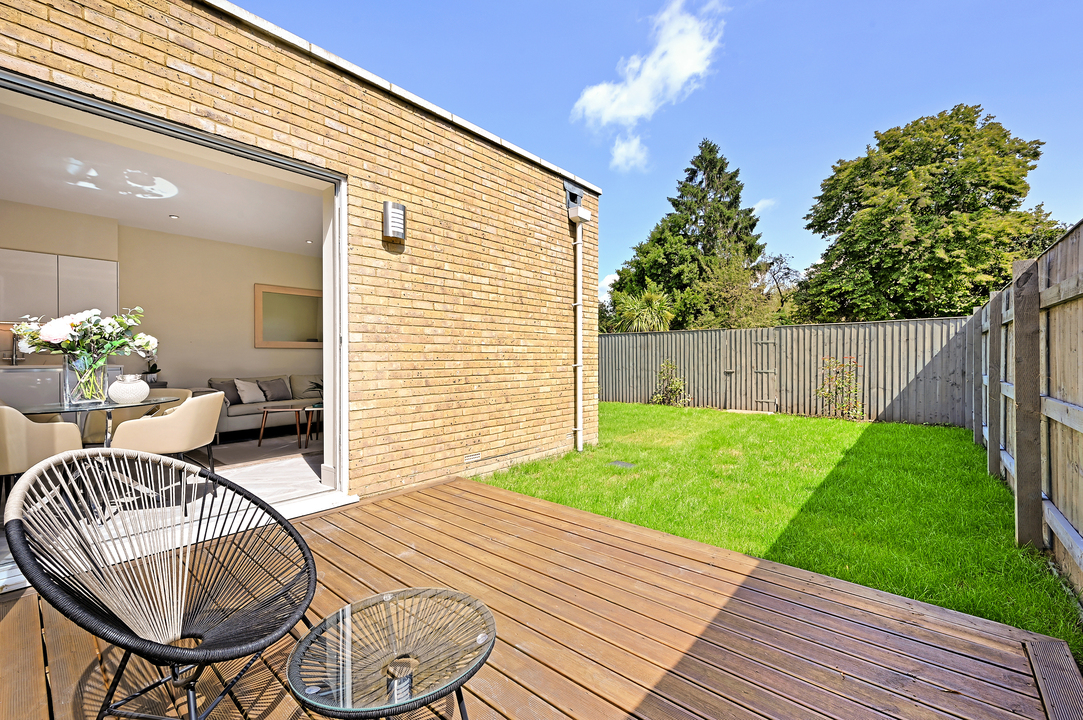 1 bed apartment for sale in Gunnersbury Avenue, Ealing Common, London, W5  - Property Image 5
