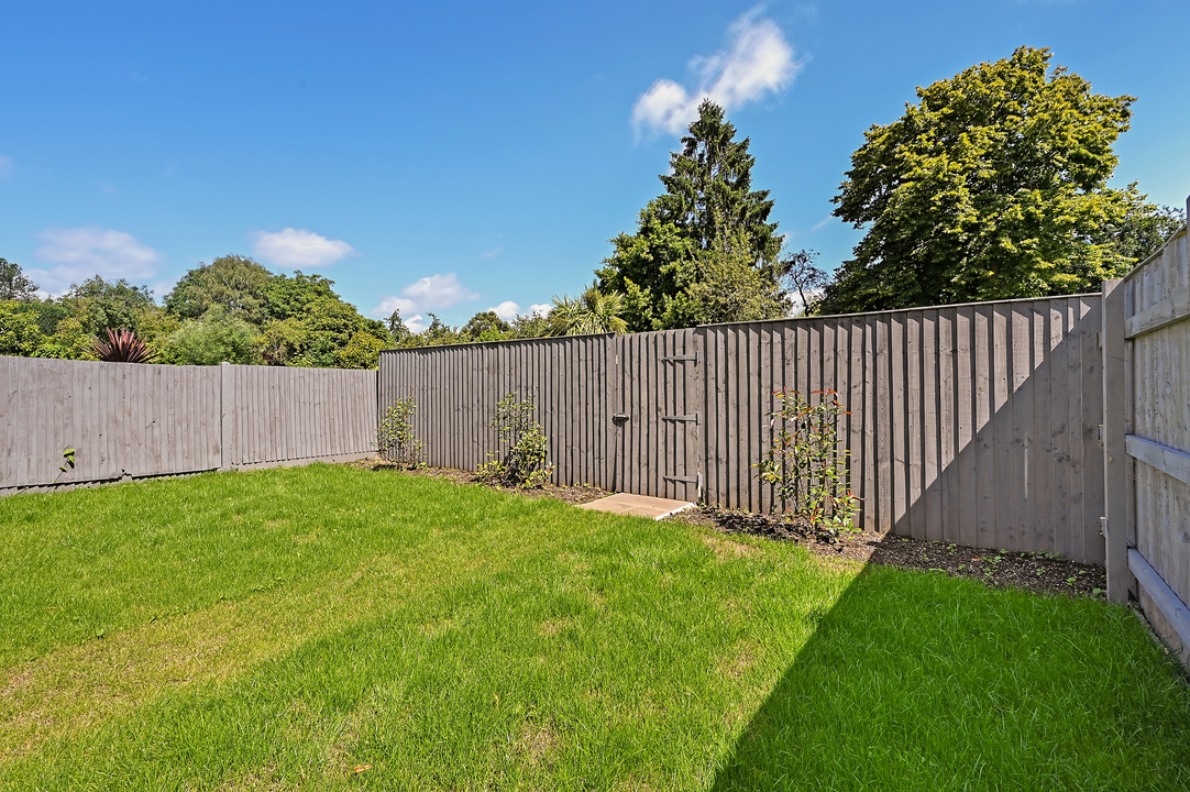 1 bed apartment for sale in Gunnersbury Avenue, Ealing Common, London, W5  - Property Image 6