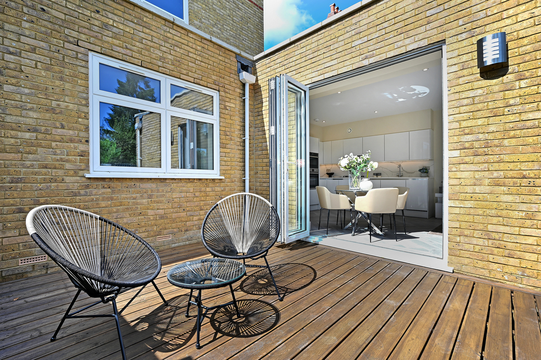 1 bed apartment for sale in Gunnersbury Avenue, Ealing Common, London, W5  - Property Image 8