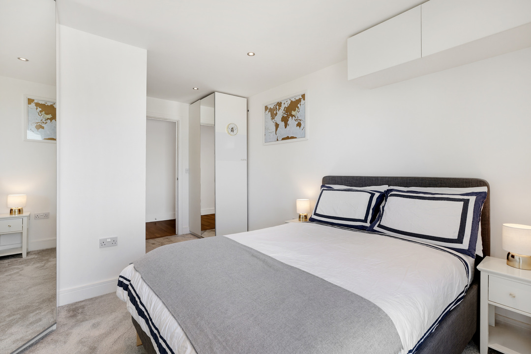 2 bed apartment for sale in Bruce Court, Underhill Gardens, Ealing, London, W5  - Property Image 8