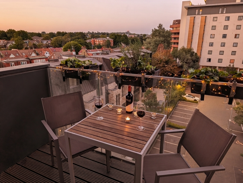 2 bed apartment for sale in Bruce Court, Underhill Gardens, Ealing, London, W5  - Property Image 4