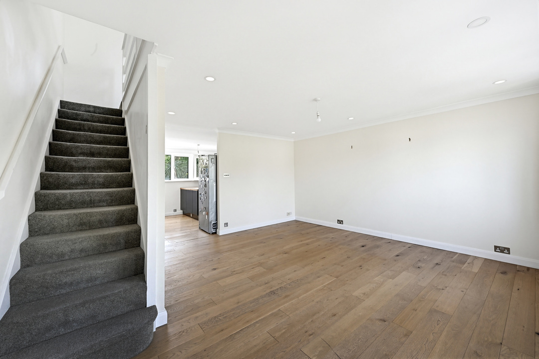 4 bed terraced house for sale in Mount Pleasant Road, Ealing, London, W5  - Property Image 3