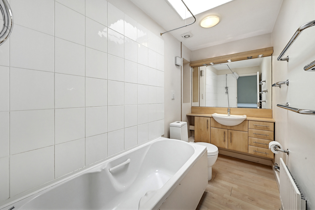 4 bed terraced house for sale in Mount Pleasant Road, Ealing, London, W5  - Property Image 15