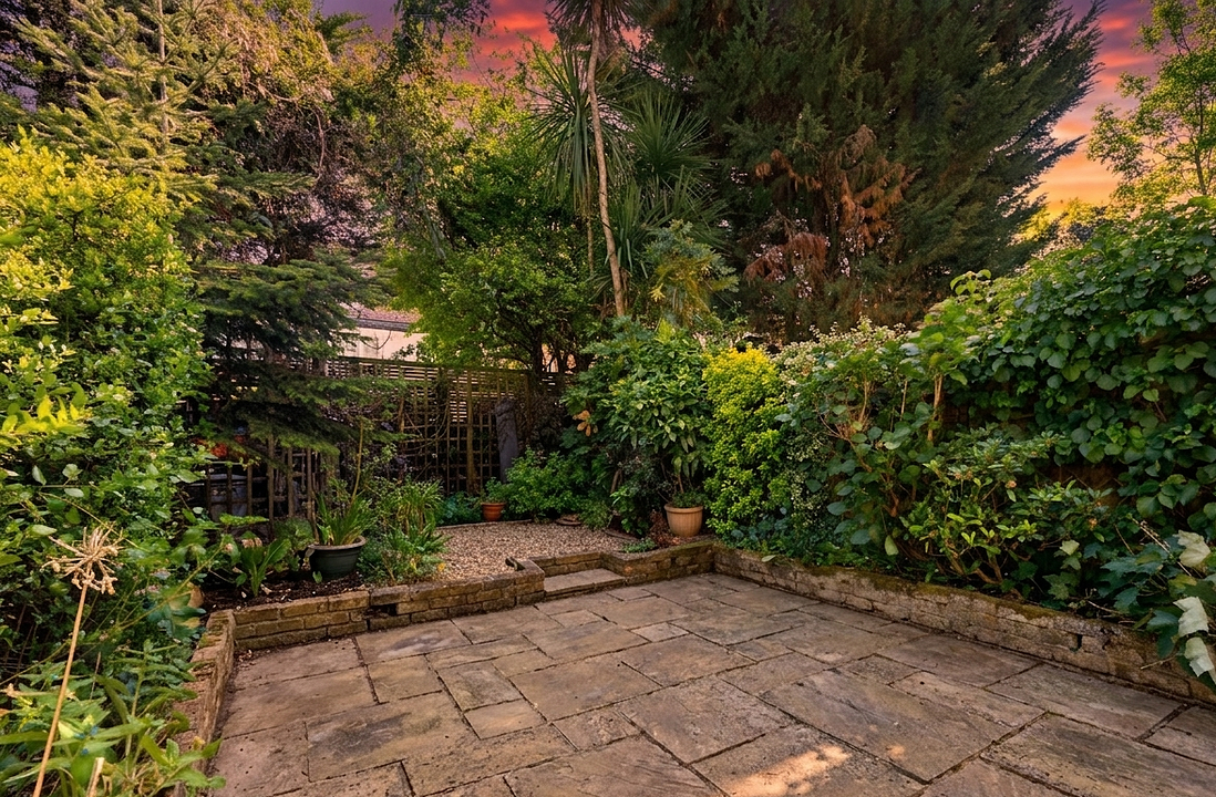 4 bed terraced house for sale in Mount Pleasant Road, Ealing, London, W5  - Property Image 4